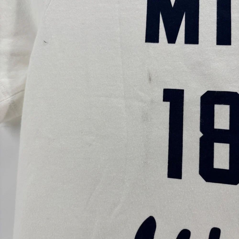 Nike Michigan Wolverines T-Shirt Men Large White 1817 Mascot NWT New Spots NCAA